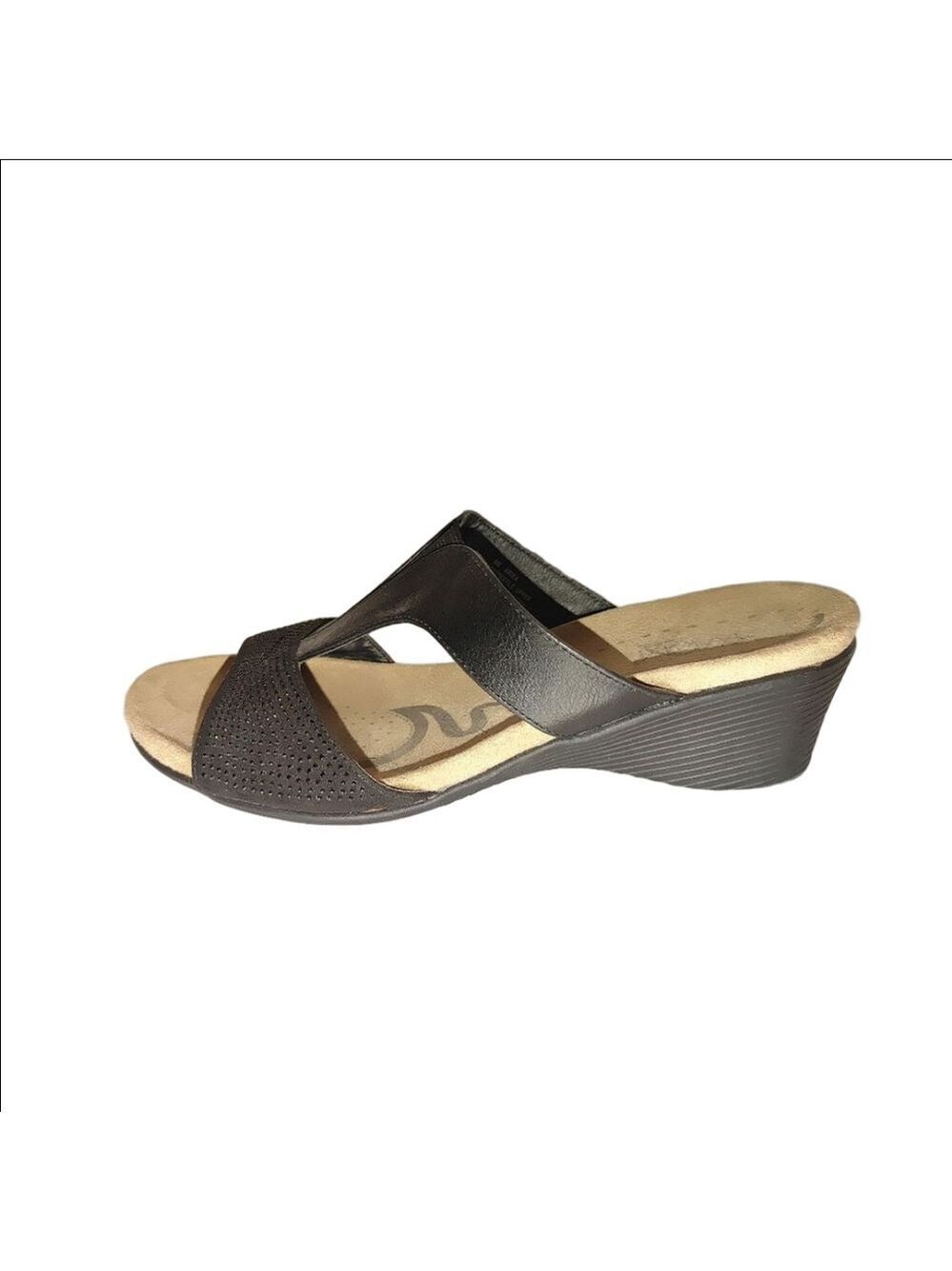 Axxiom Arika Sandals Size 9M